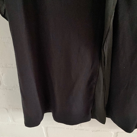 Halston Blouse V neckline Flounce shoulder Sleeveless Flowy Goth Romantic Size M - Picture 5 of 8